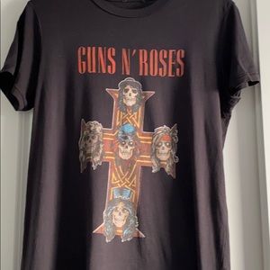 Aritzia Tops - ARITZIA graphic shirt Aritzia Tops - ARITZIA graphic shirt